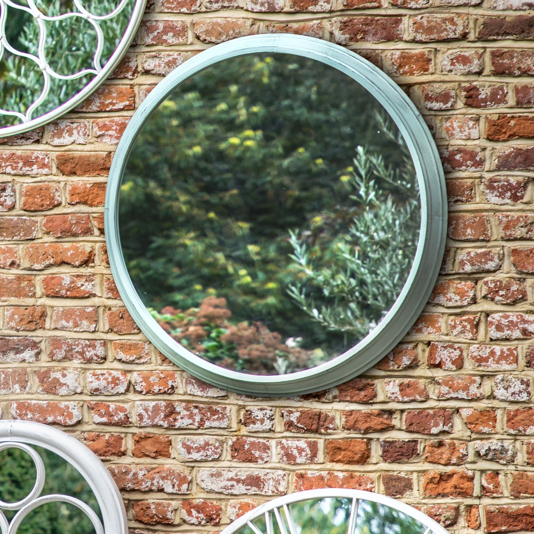 Chic Mirror with Mint Trim - Indoor & Outdoor