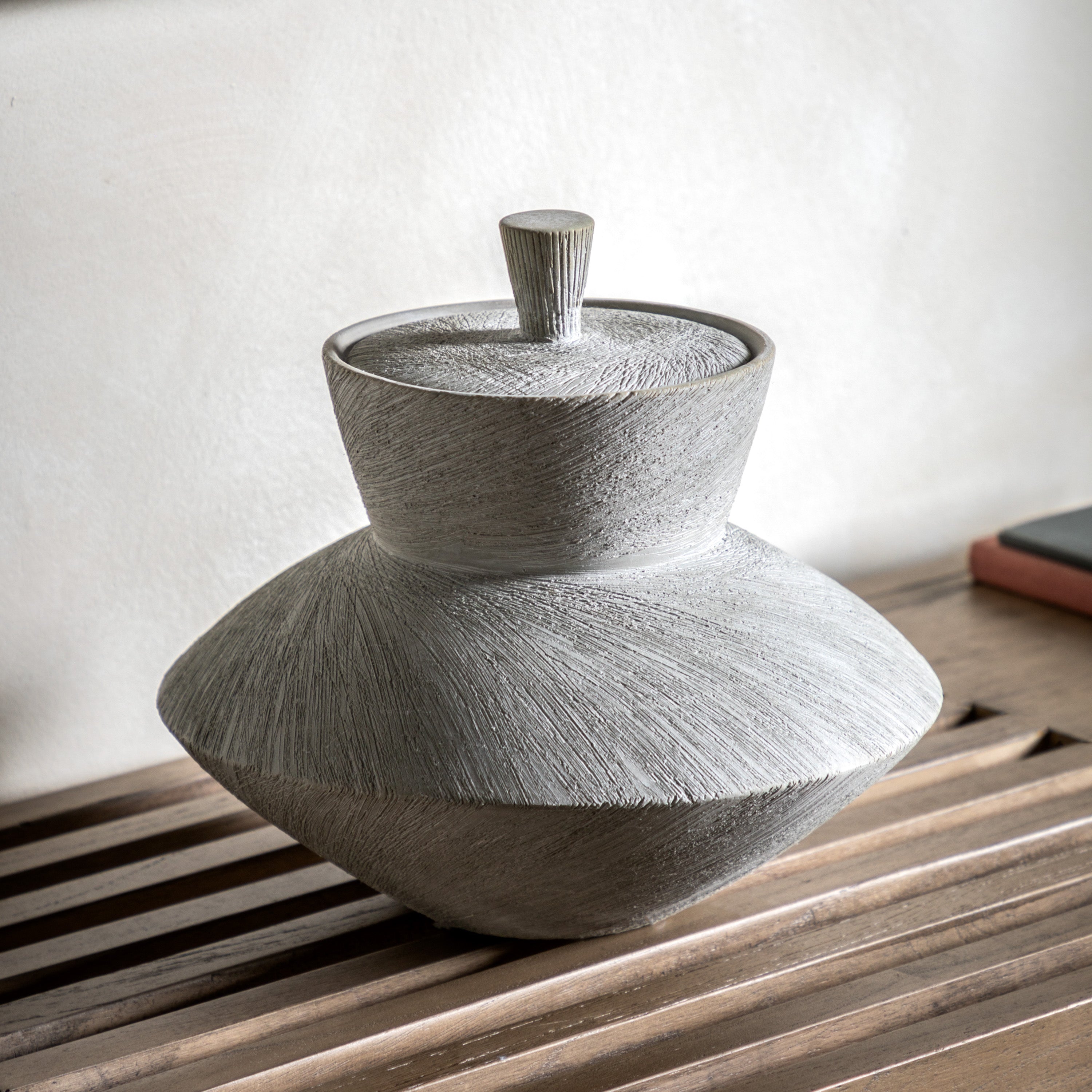 karim Jar Scratch Pebble Small 260x260x240mm
