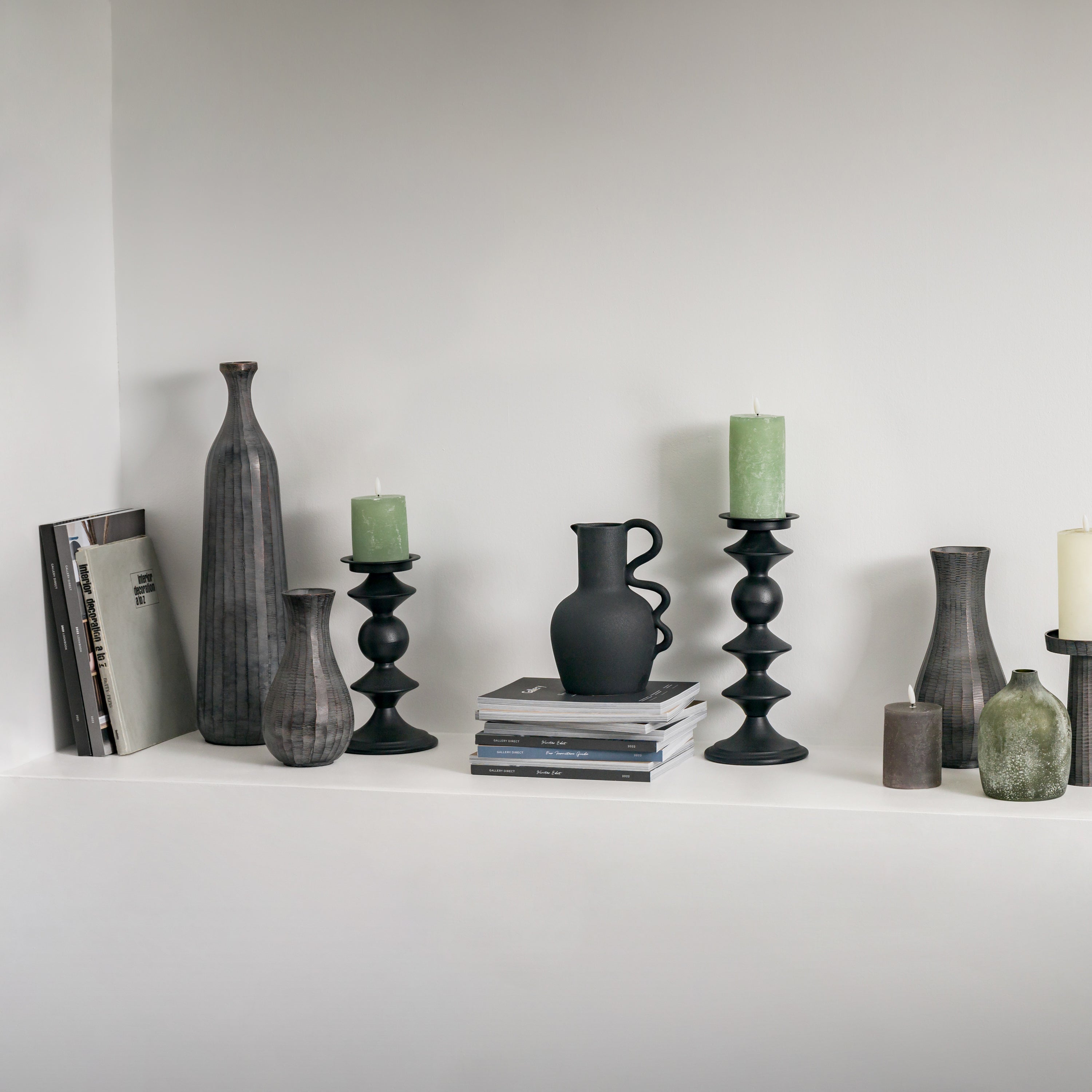 Sutton Pillar Holder Black - Large/Small