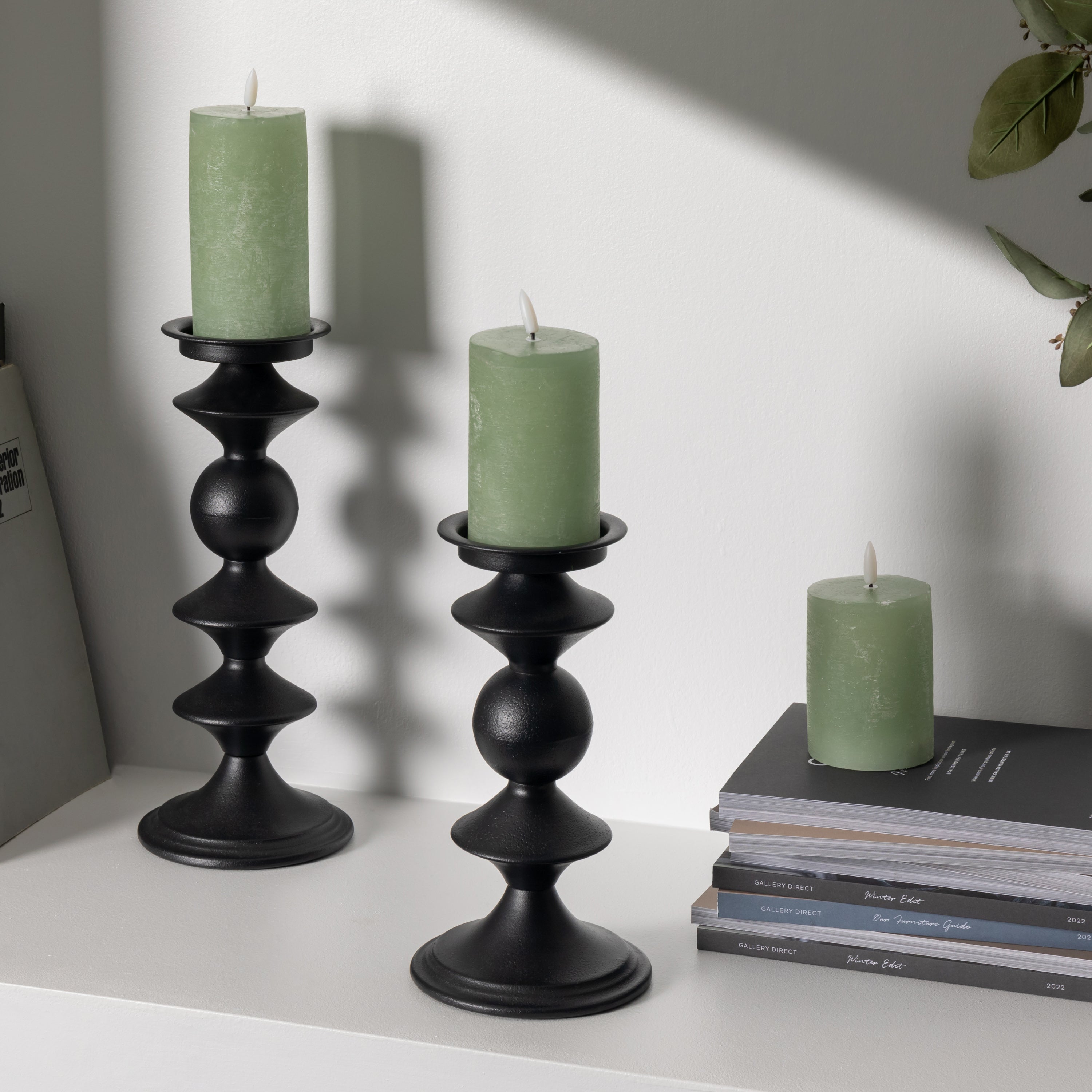 Sutton Pillar Holder Black - Large/Small