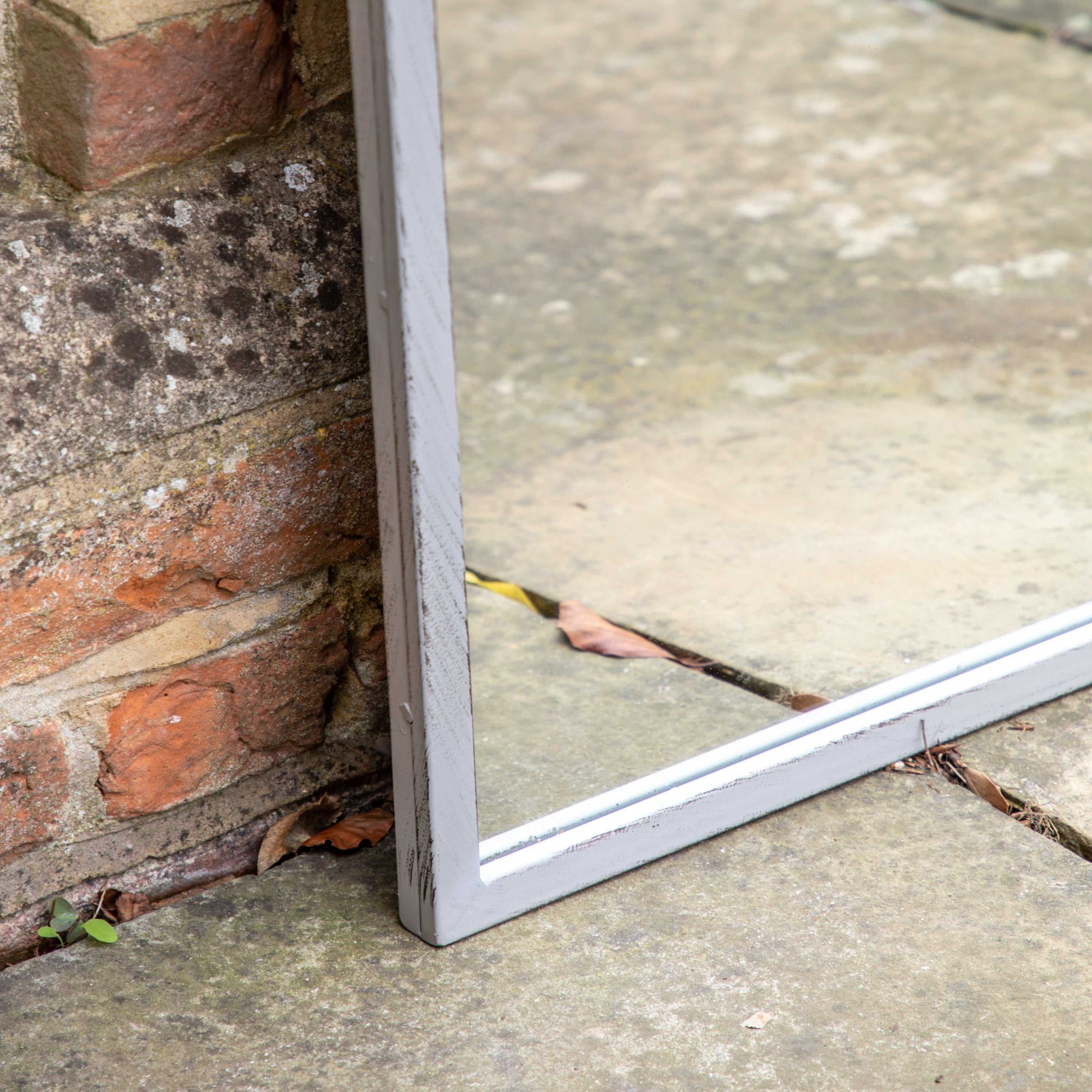 Outdoor Mirror in Vintage Grey