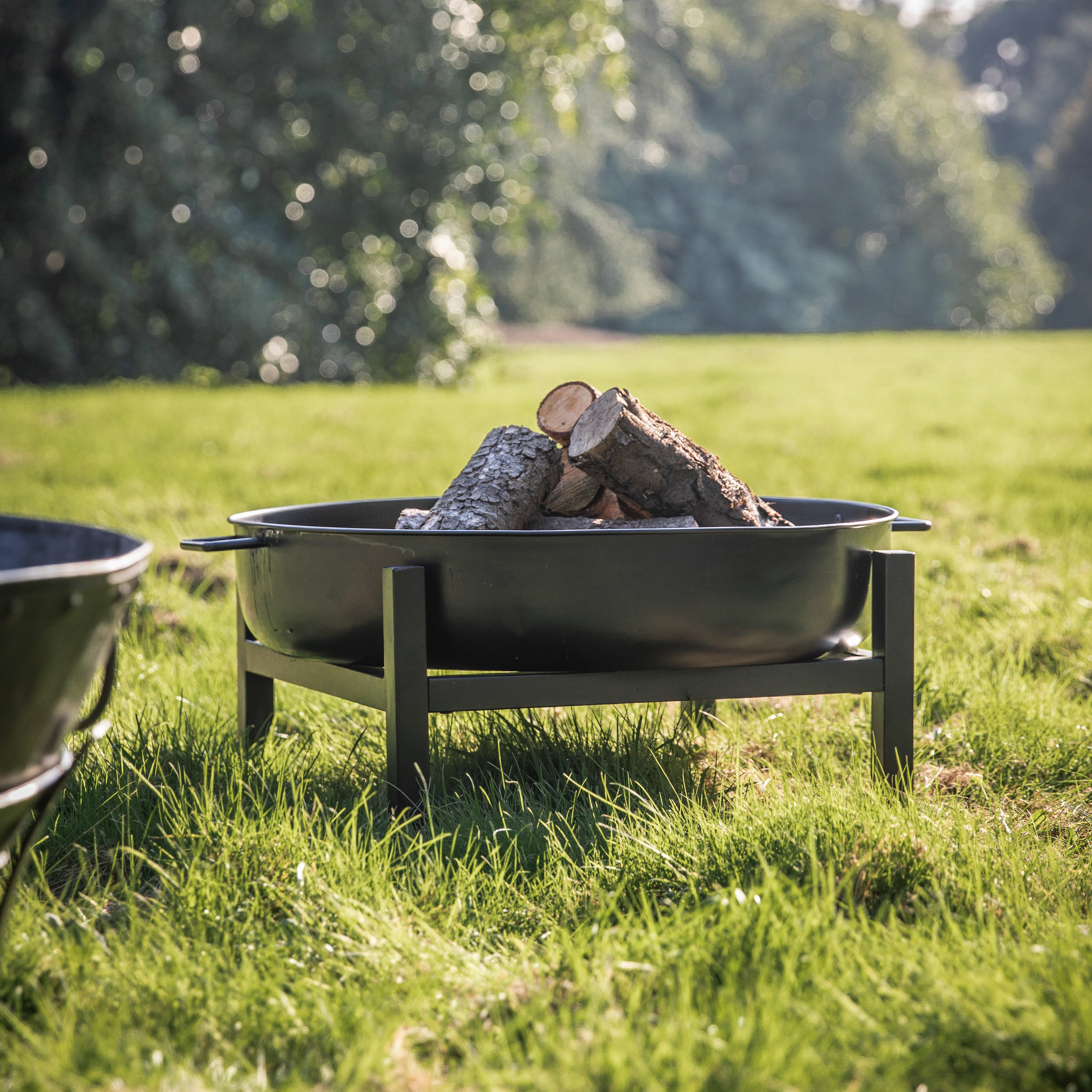 Rumi Black Firepit