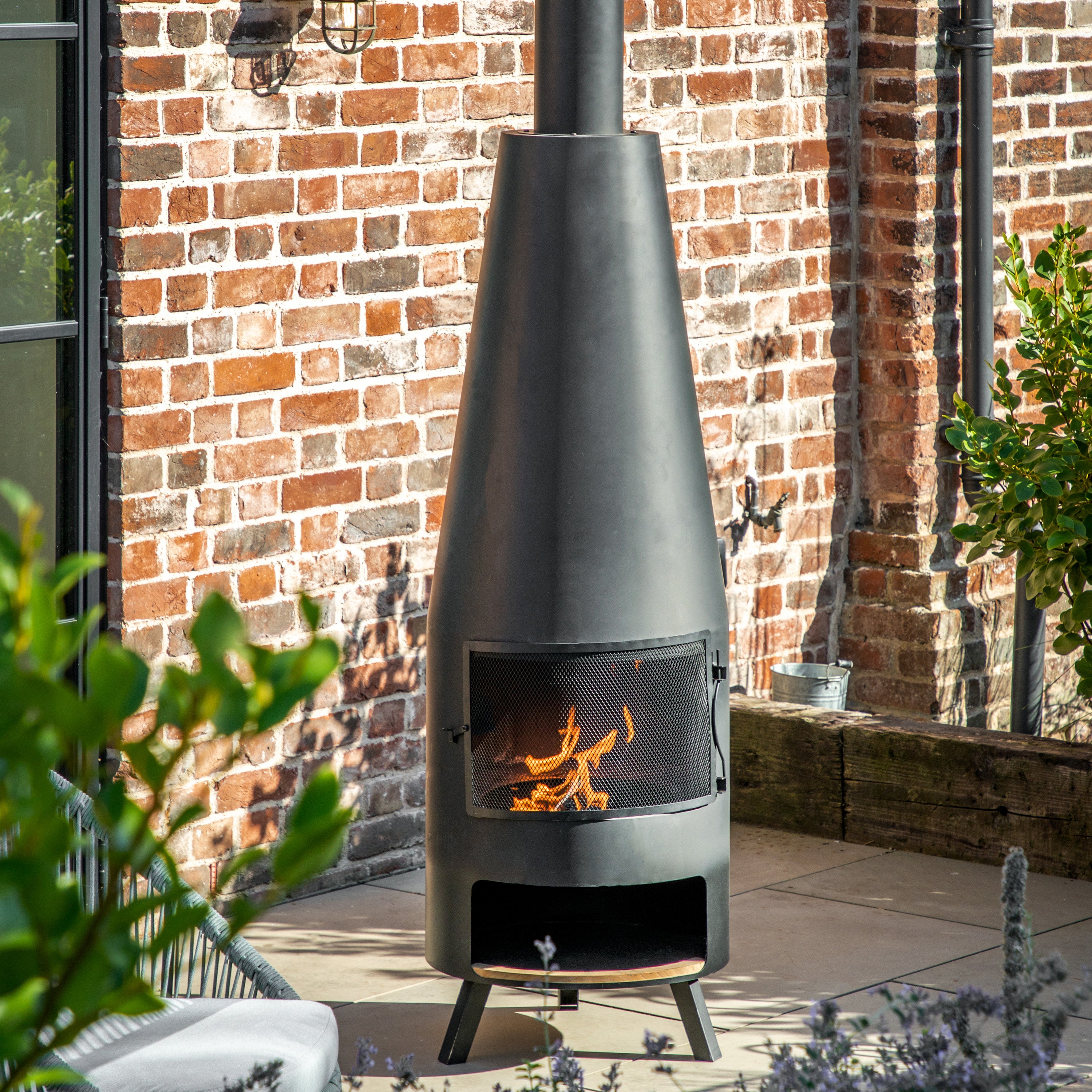 Black Chiminea with Pizza Shelf