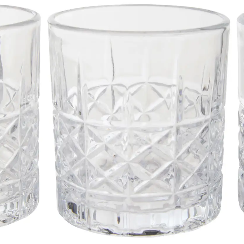 DIAMOND PATTERN DECANTER WITH FOUR GLASSES